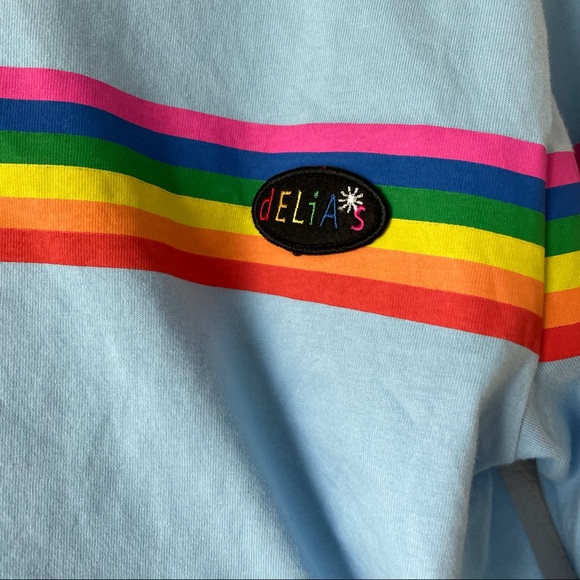 Girl meets rainbow cropped tee - Picture 3 of 4